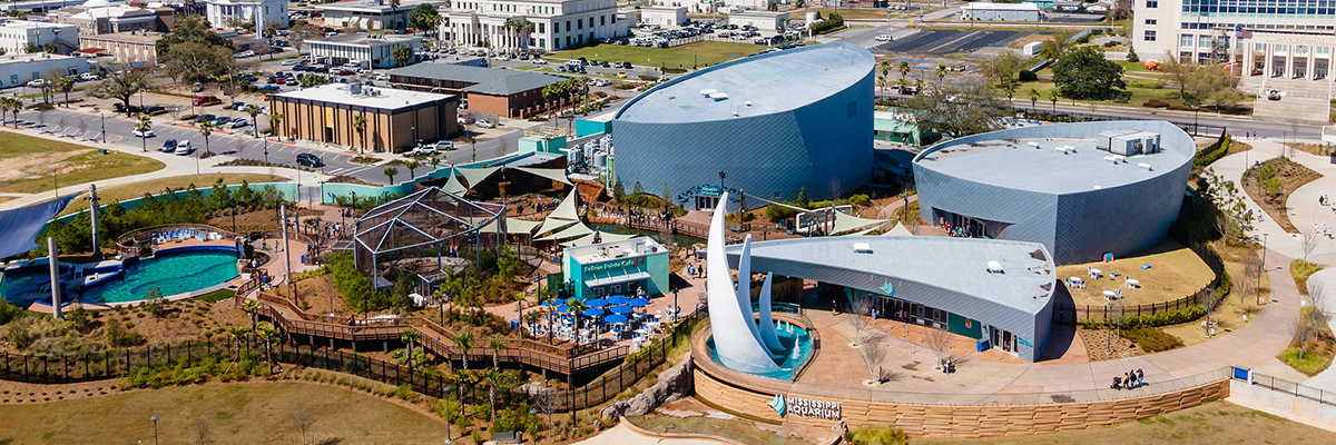 Aeried shot of the Mississippi Aquarium and surrounding buildings